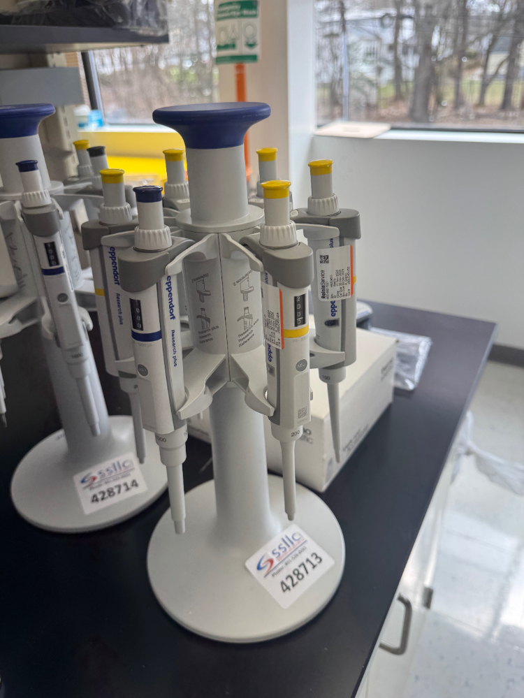 Image of Eppendorf Research Plus Single Channel Pipettes - Quantity 6